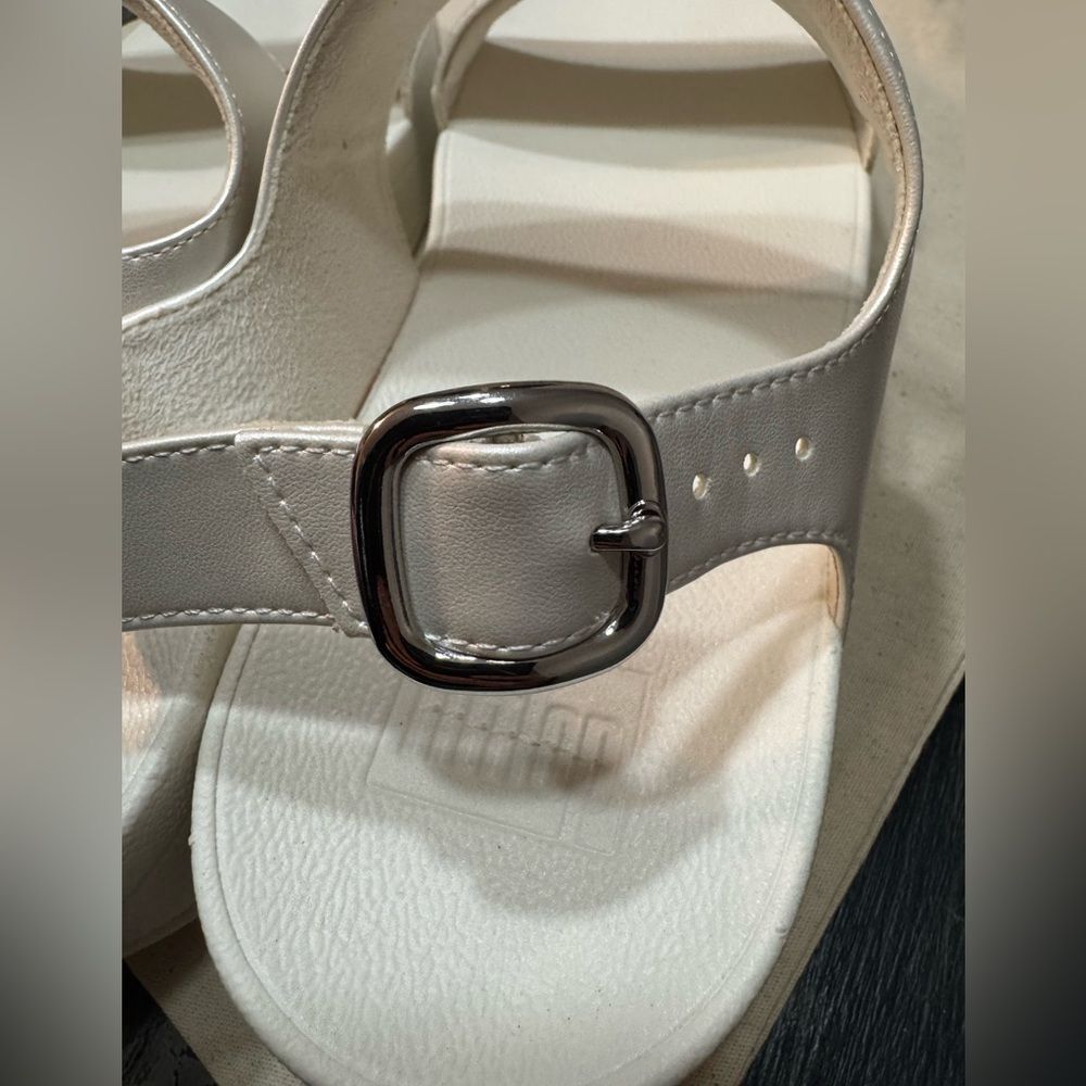 FitFlop Lulu Crystal Embellished Back-Strap Sandals in Crème Size 10 - Picture 8 of 11